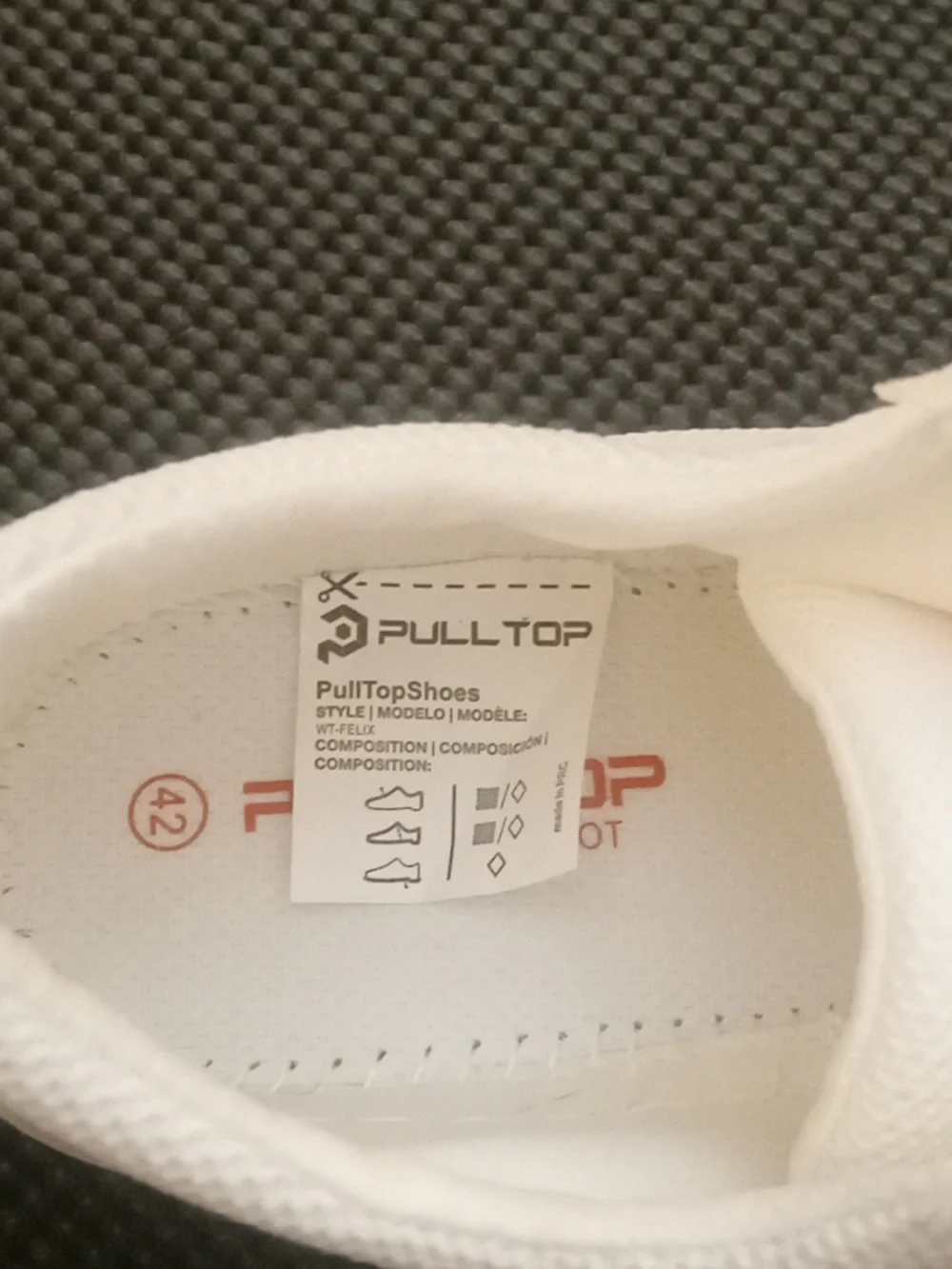 Pulltop clean white